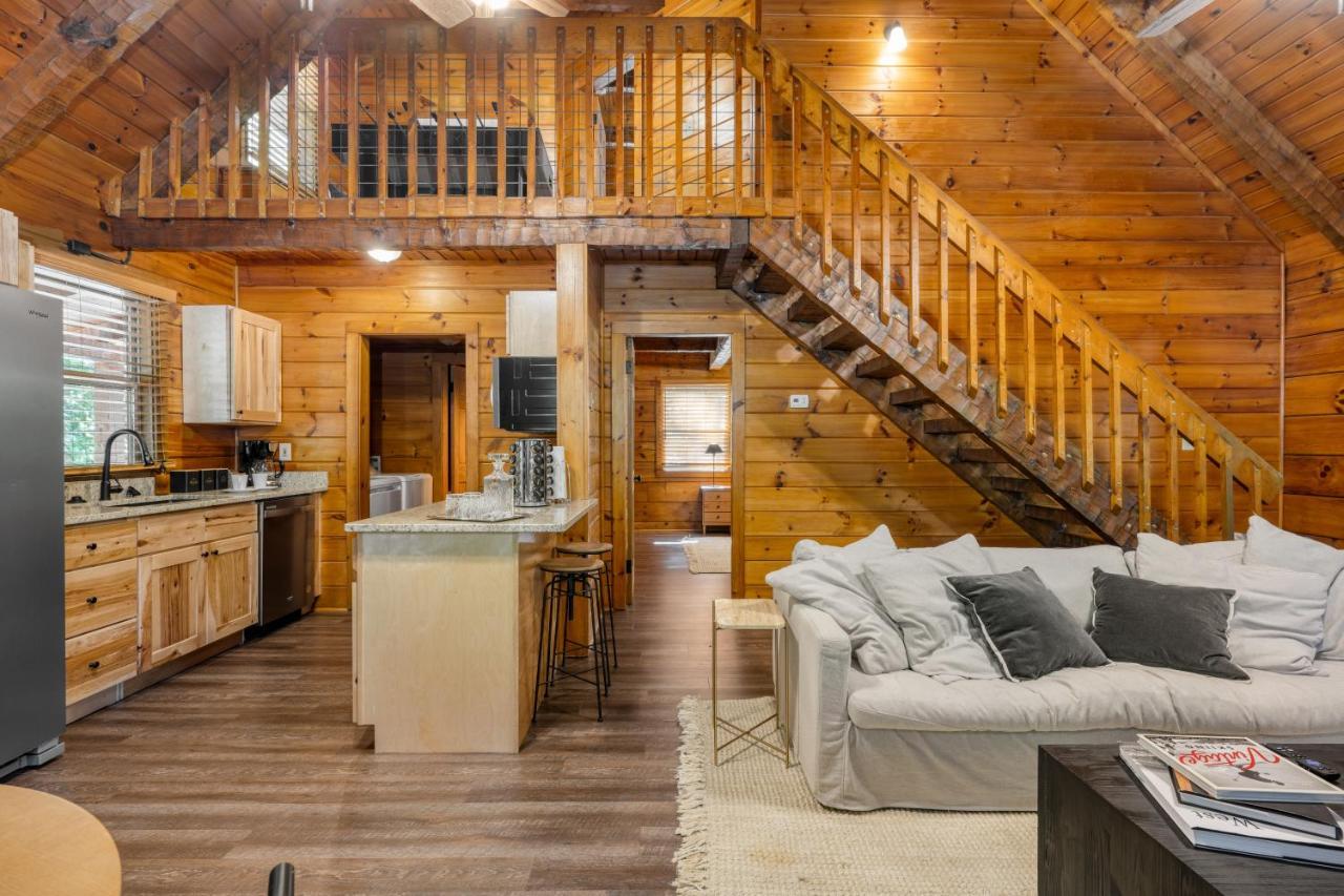 The Dudley Cabins By Avantstay Sevierville Exterior foto